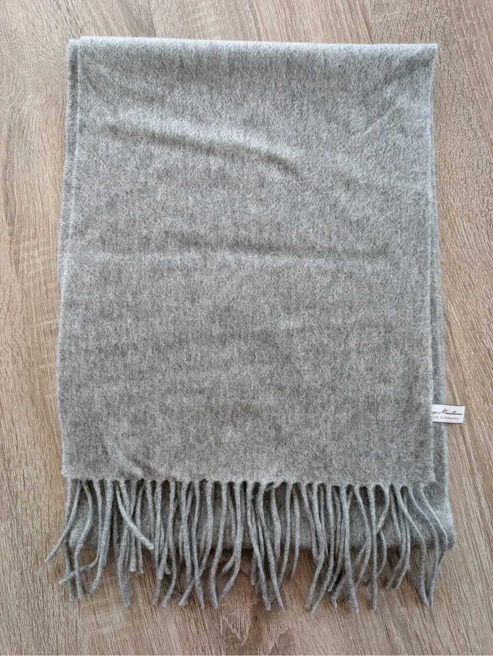 Enzo Mantovani 100% Cashmere Gray Scarf Quiet Luxury Preppy Classic Winter